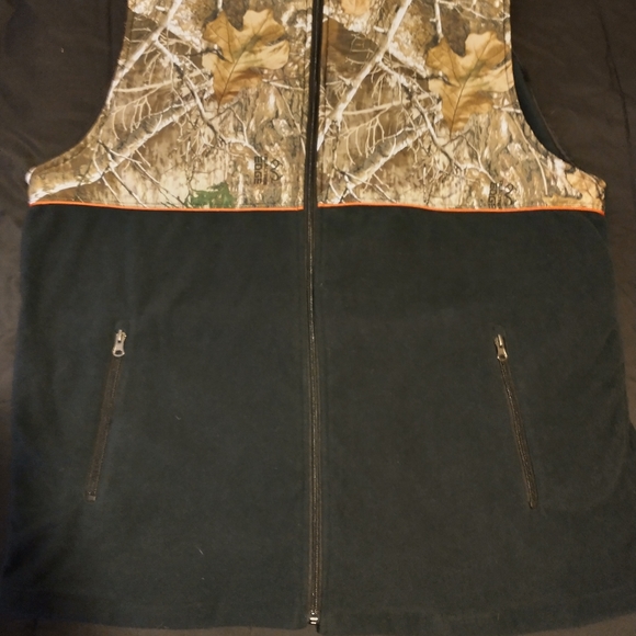 Realtree Camo Vest XL - Picture 6 of 6